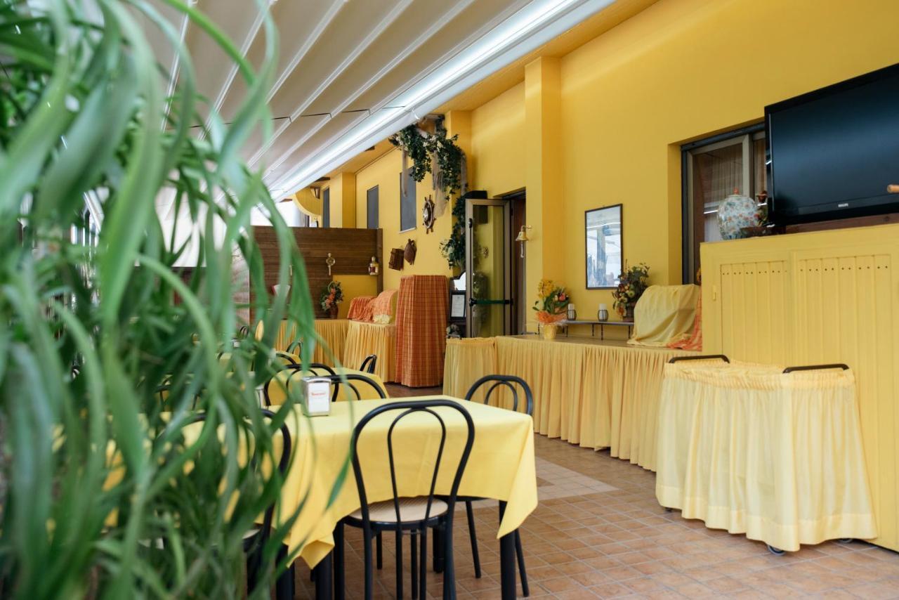 Nelson Hotel Alba Adriatica Dış mekan fotoğraf