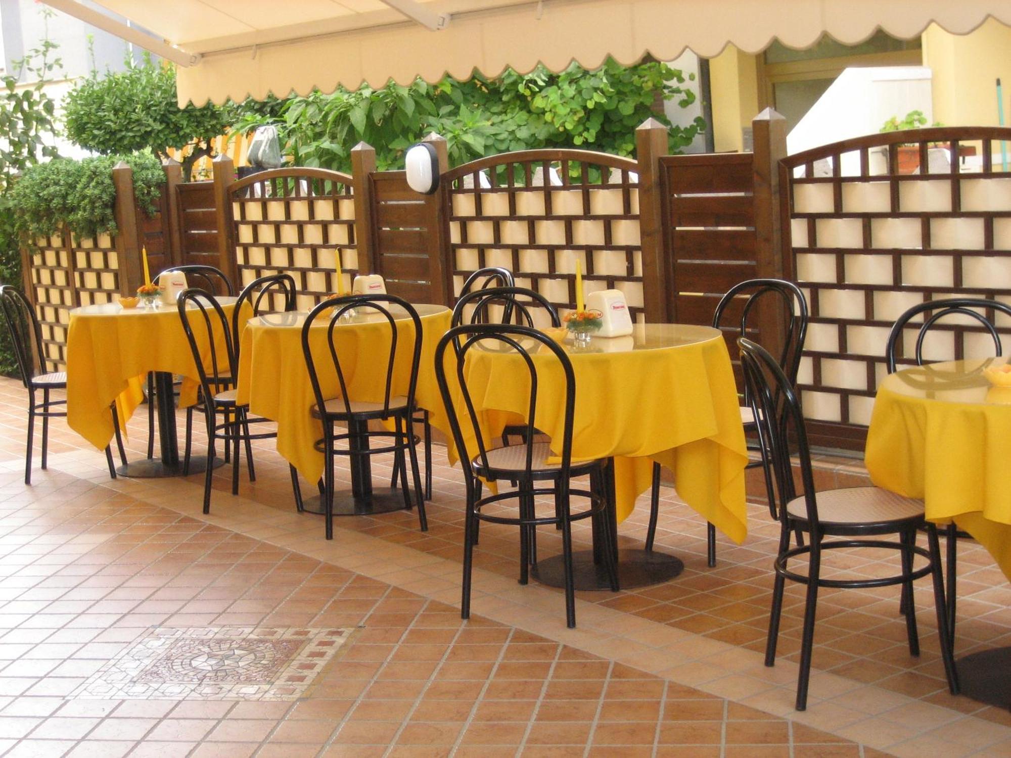 Nelson Hotel Alba Adriatica Dış mekan fotoğraf