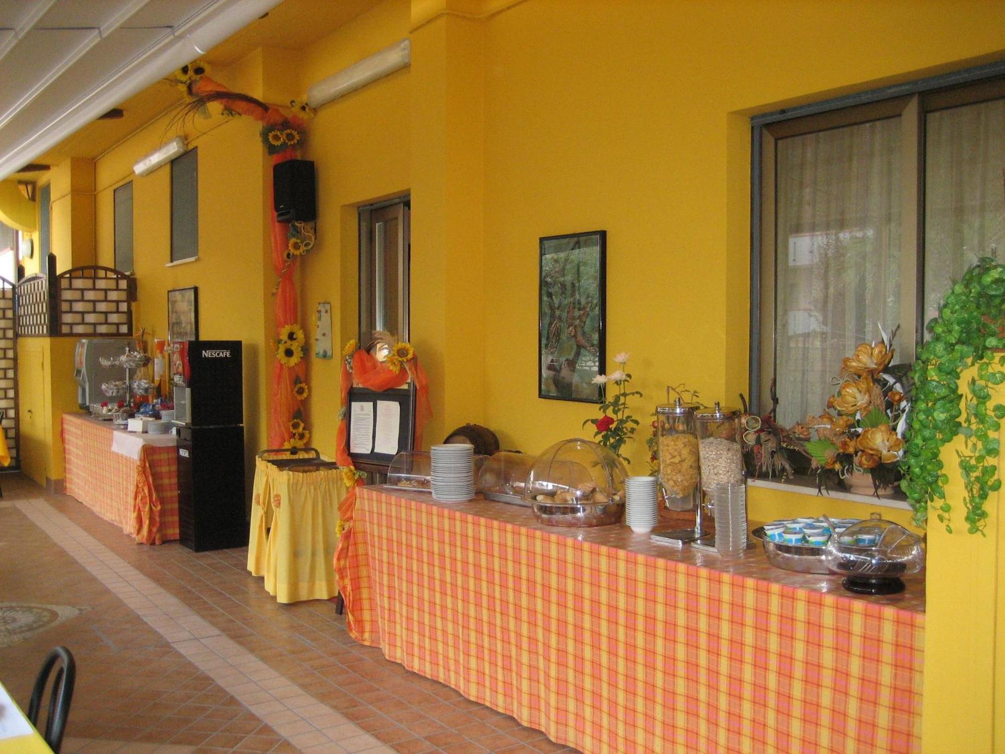Nelson Hotel Alba Adriatica Dış mekan fotoğraf