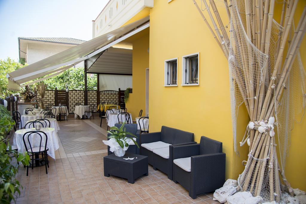 Nelson Hotel Alba Adriatica Dış mekan fotoğraf