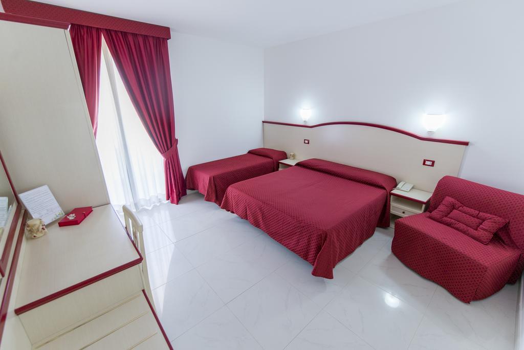 Nelson Hotel Alba Adriatica Dış mekan fotoğraf