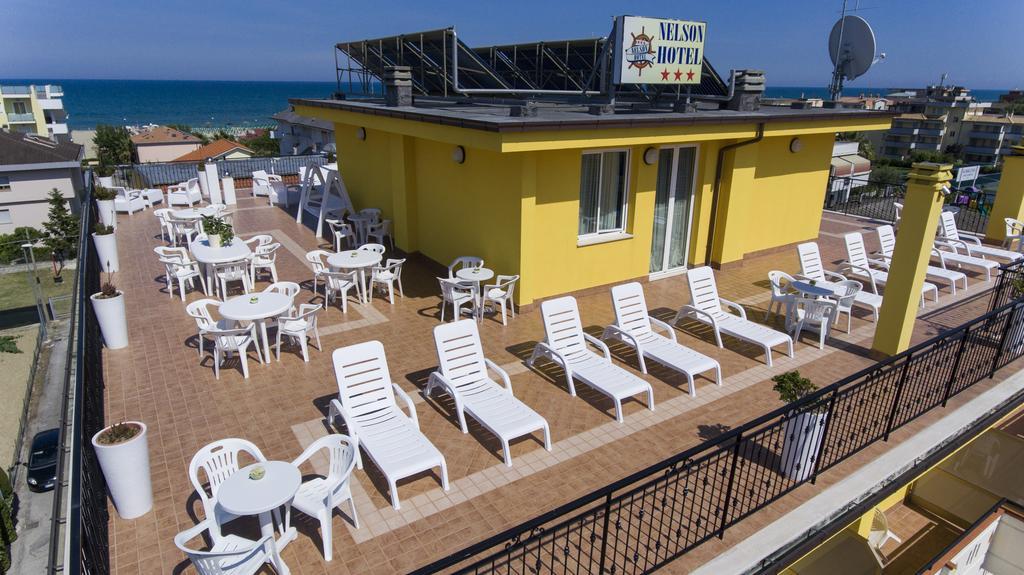 Nelson Hotel Alba Adriatica Dış mekan fotoğraf