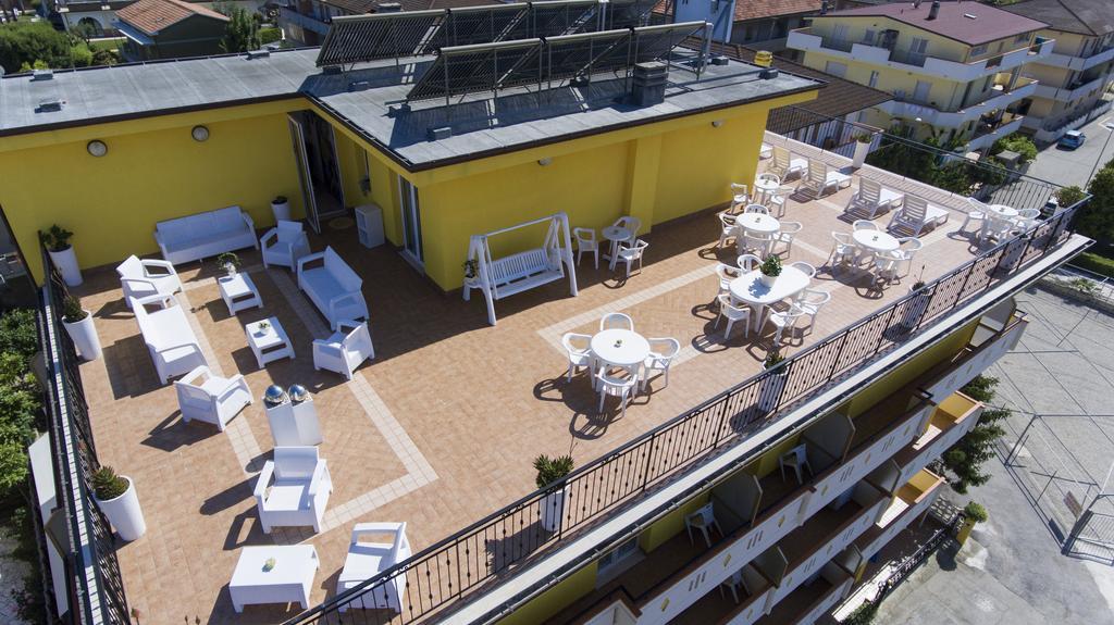 Nelson Hotel Alba Adriatica Dış mekan fotoğraf